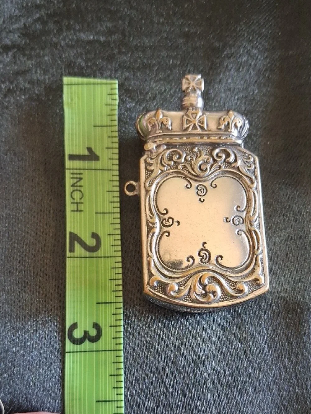 Ornate Victorian Edwardian Silverplate Corination Vesta Case